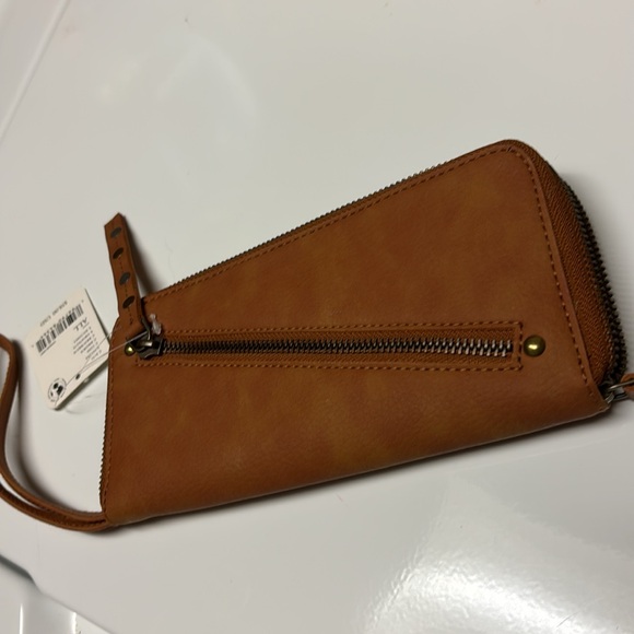 Free People Tan Leather Wallet - Picture 9 of 14